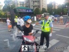 不能再“任性”！交警集中整治外賣快遞交通違